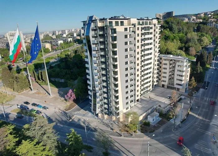 Top Location,Sea ​​View And Luxury Apartments In Symphony Residence