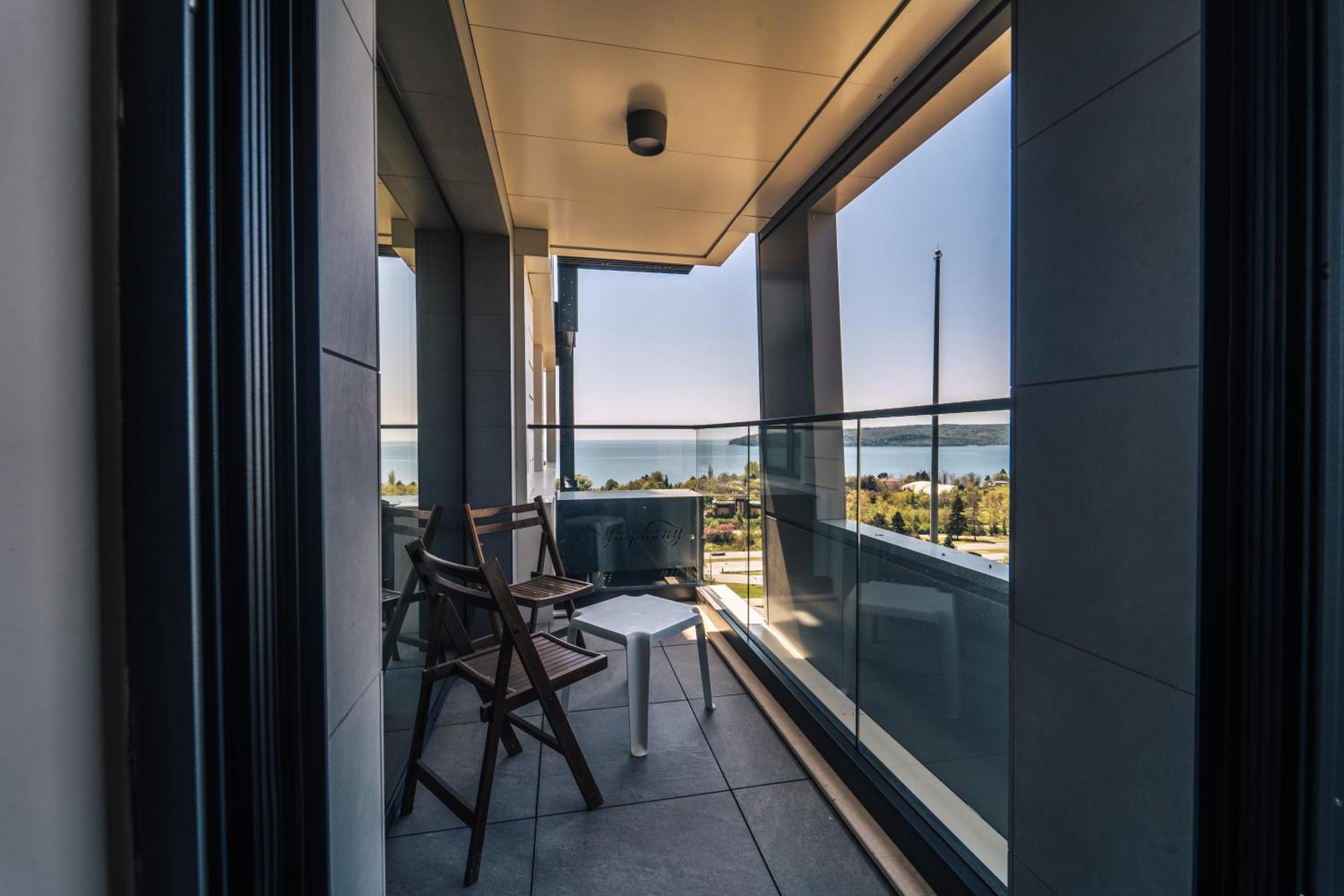 Location,sea ​​view And Luxury In Symphony *